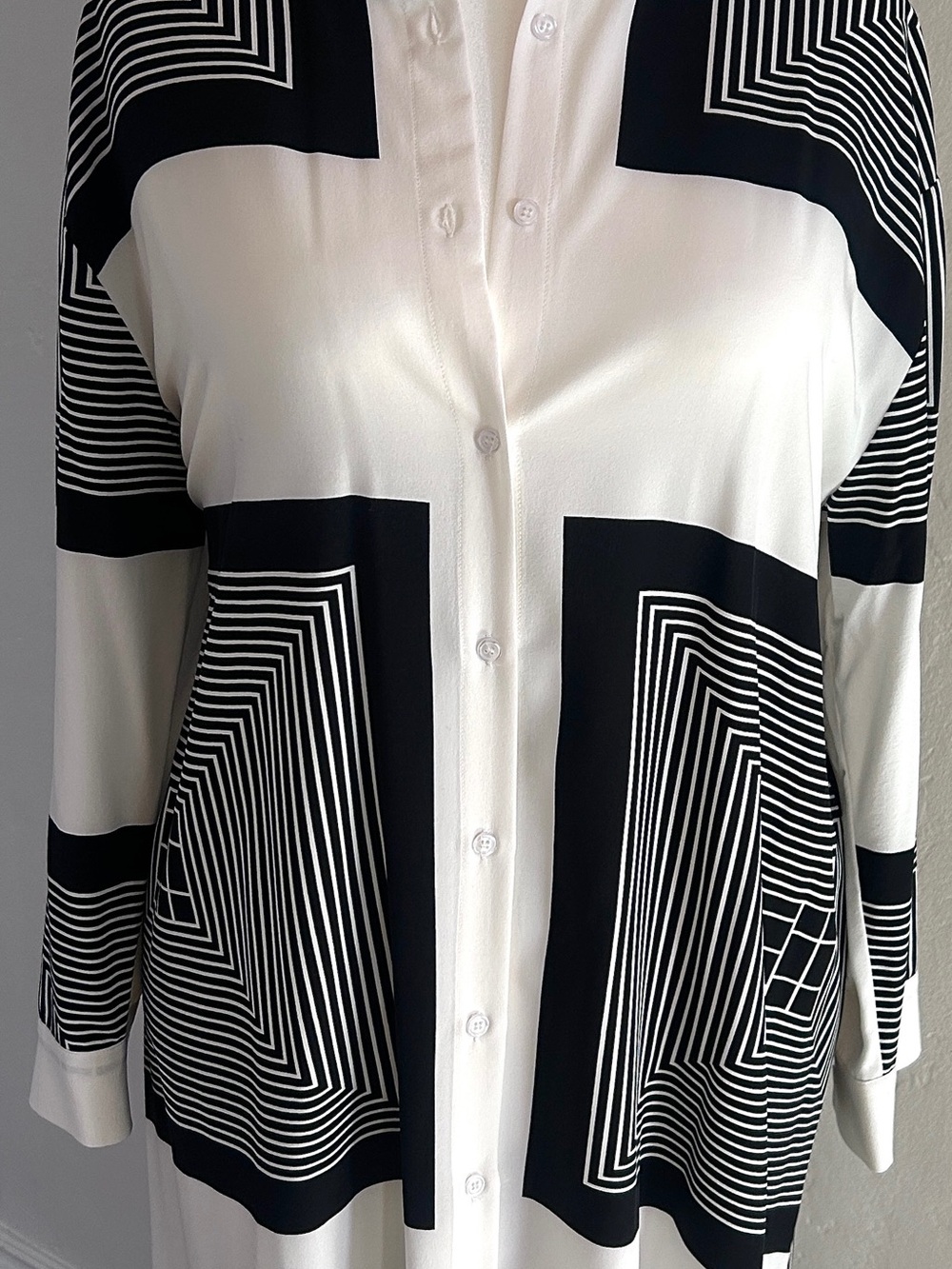 Boutique Black White Geometric Shirtdress Asymmetrical Hem Size 1X/2X